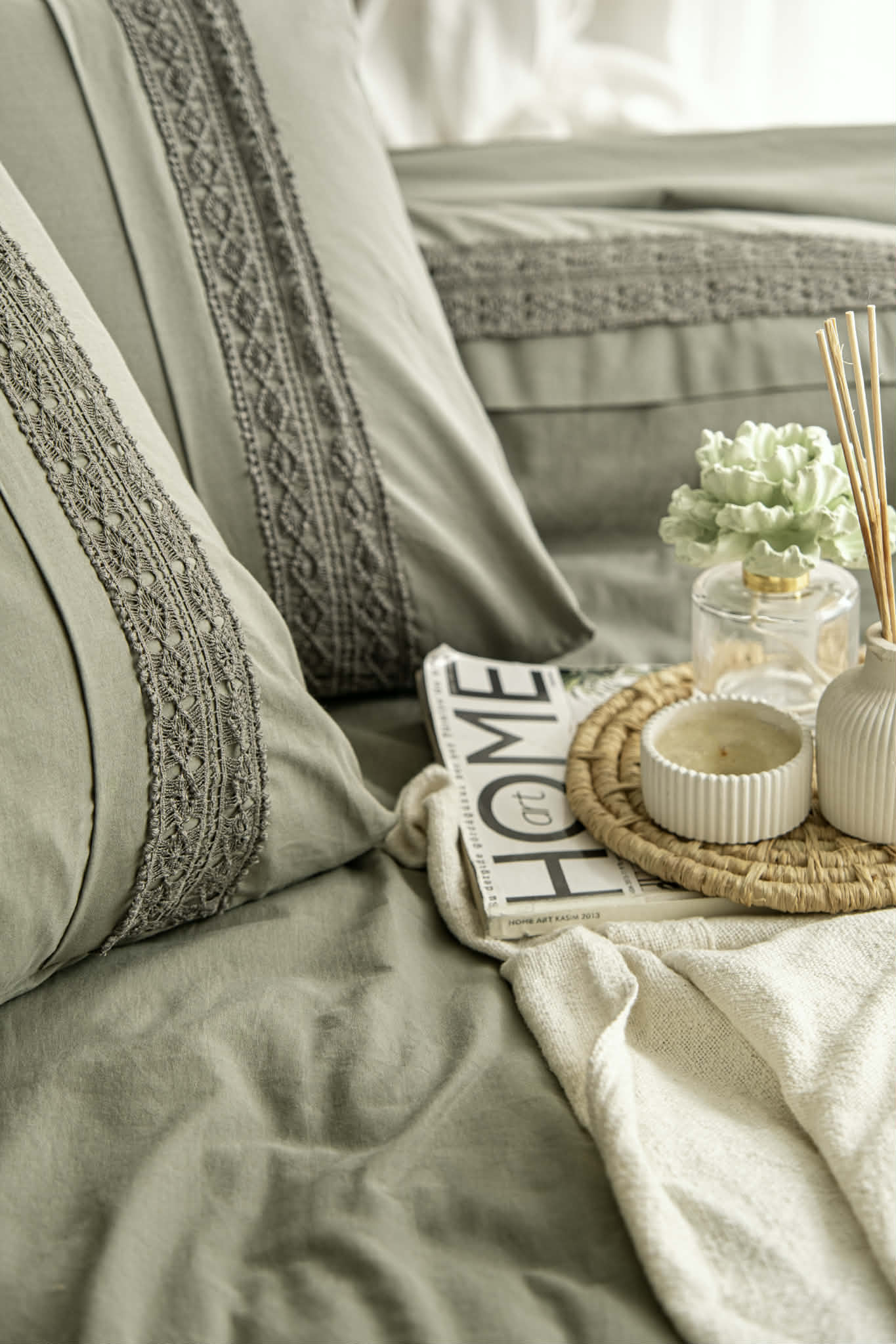 "FREYA" Bed Linen Full Set (Queen)