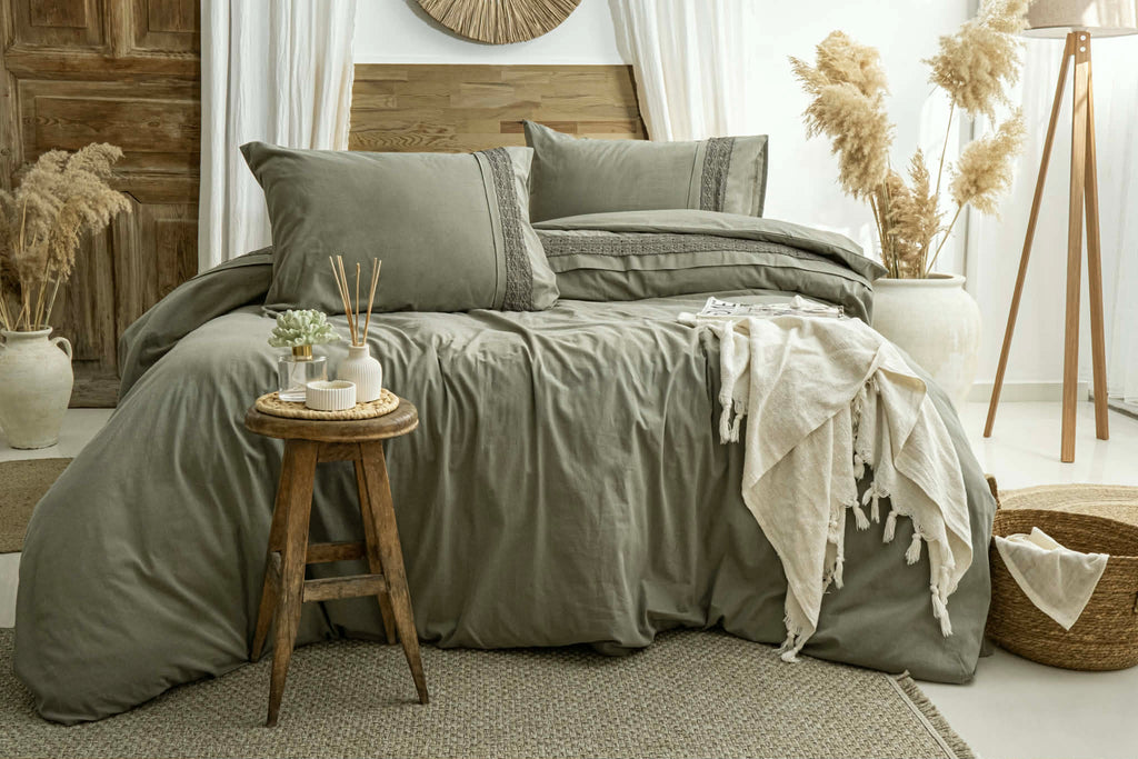 "FREYA" Bed Linen Full Set (Queen)