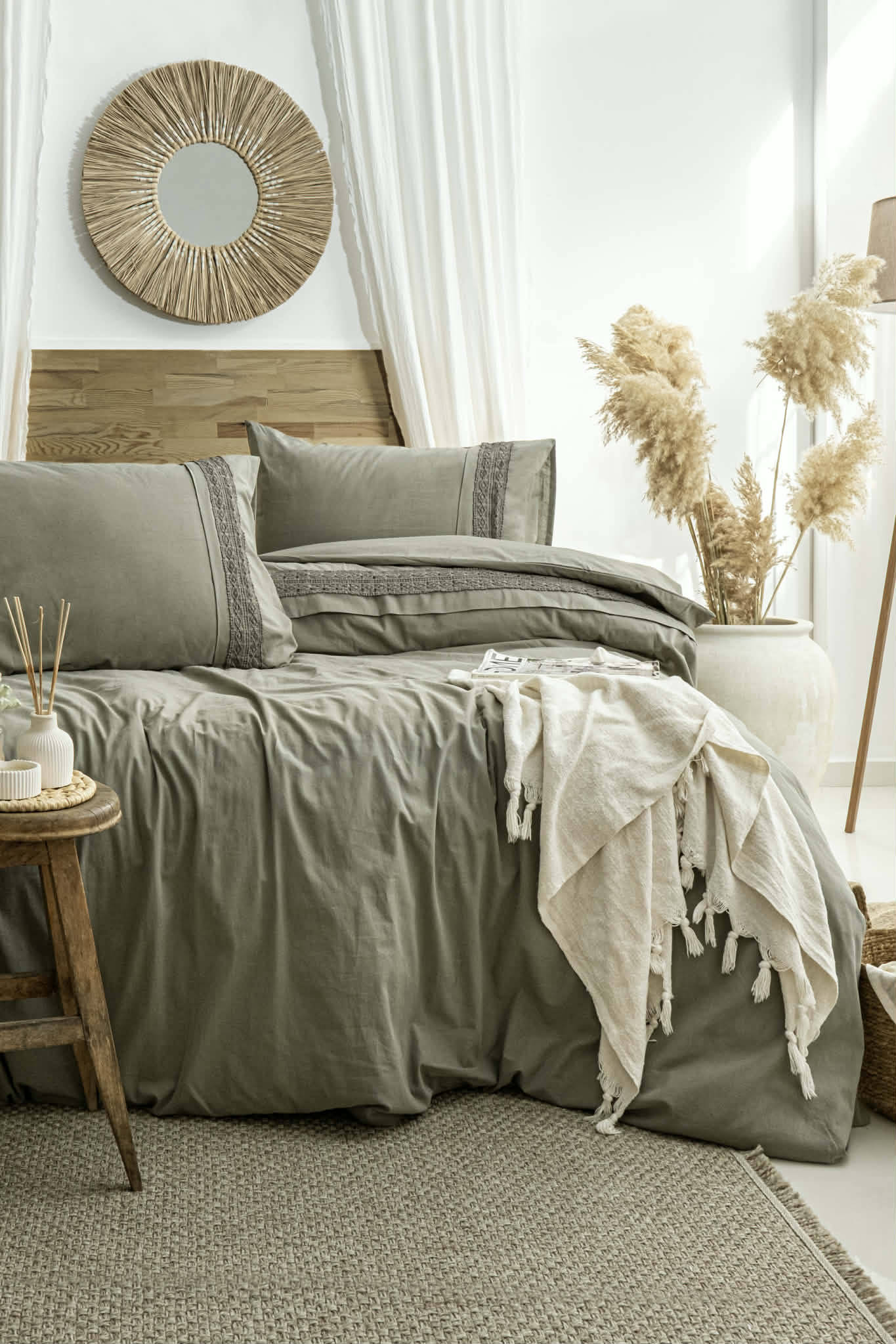 "FREYA" Bed Linen Full Set (Queen)